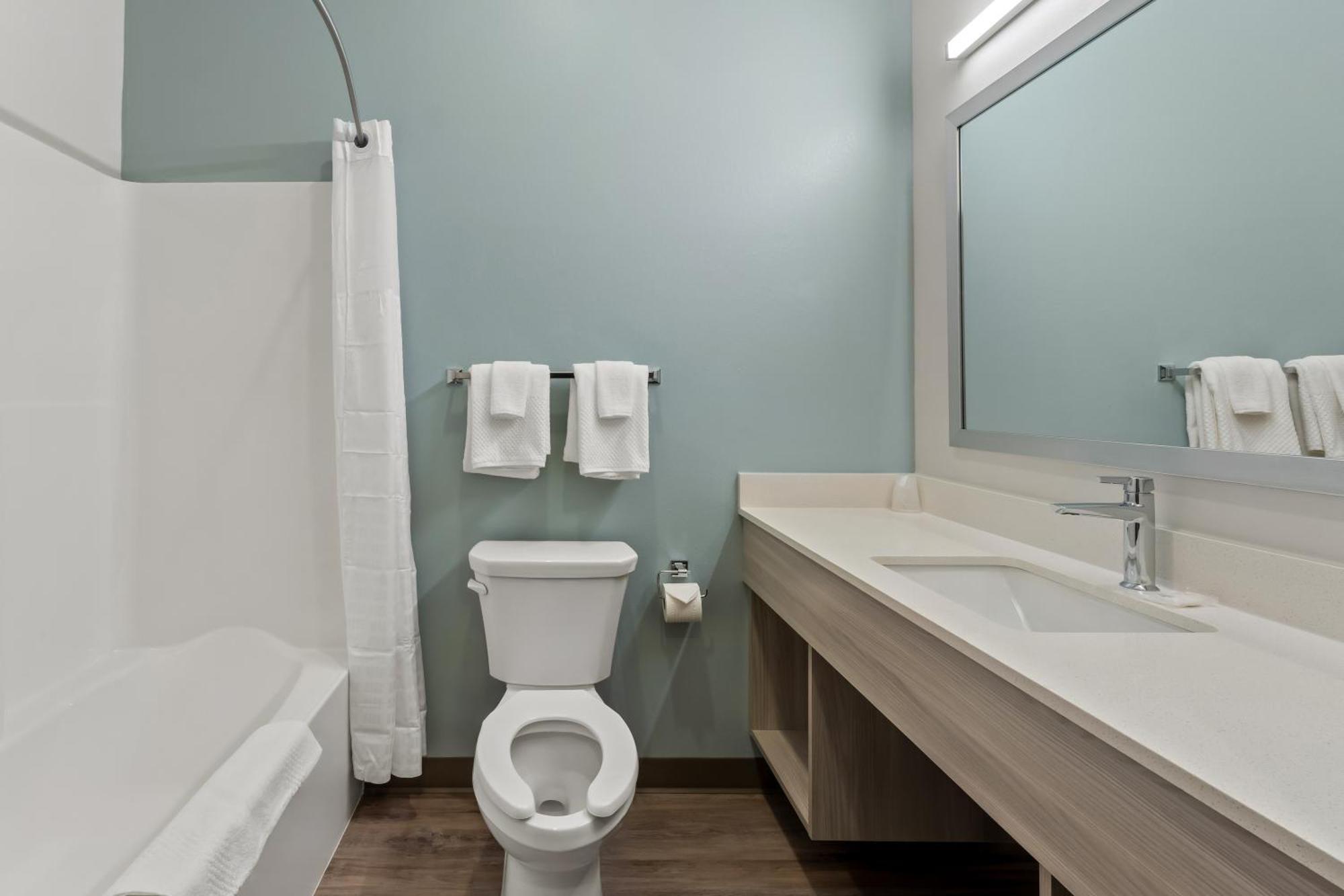 Woodspring Suites Easton Nazareth المظهر الخارجي الصورة