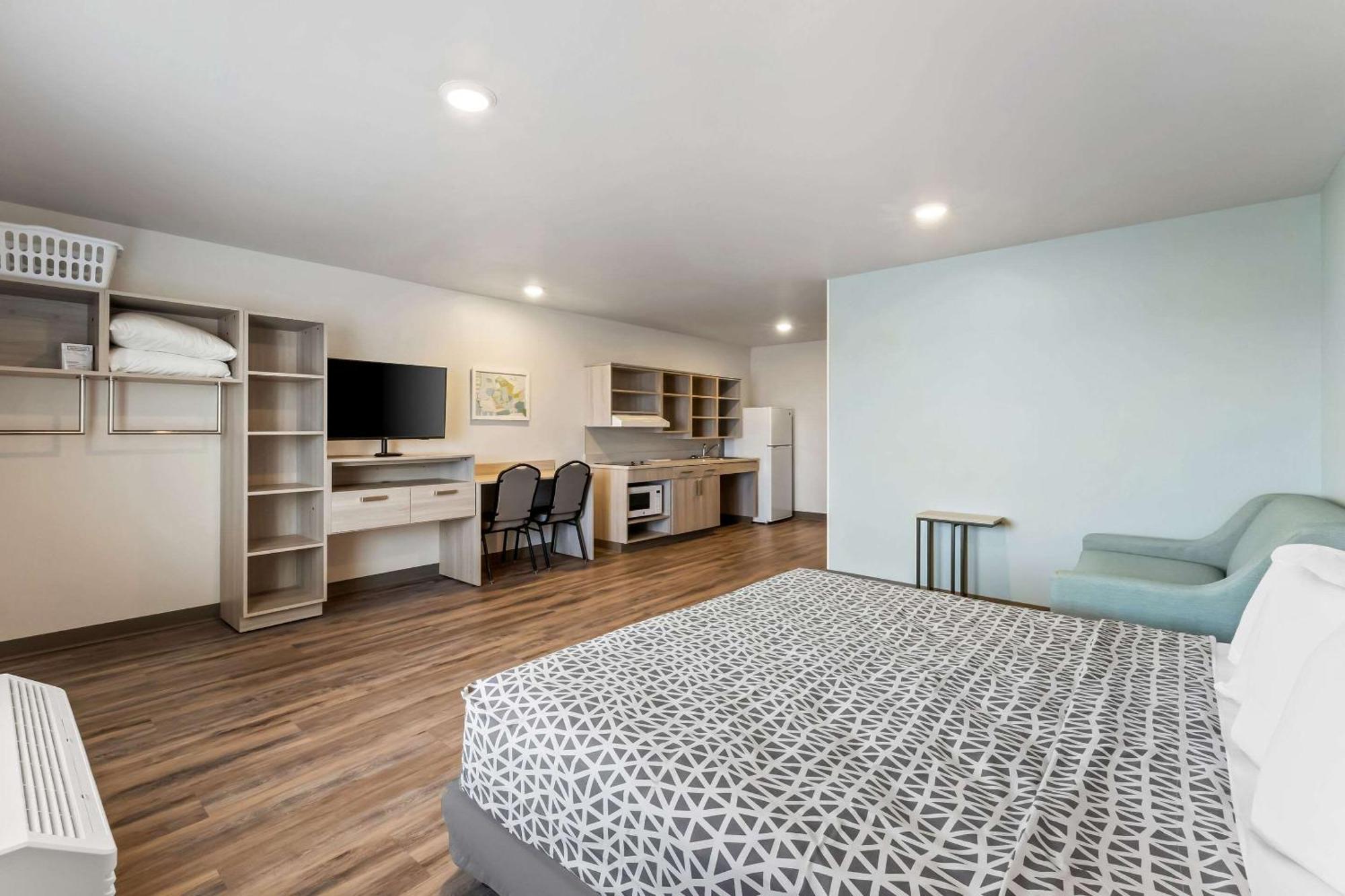 Woodspring Suites Easton Nazareth المظهر الخارجي الصورة