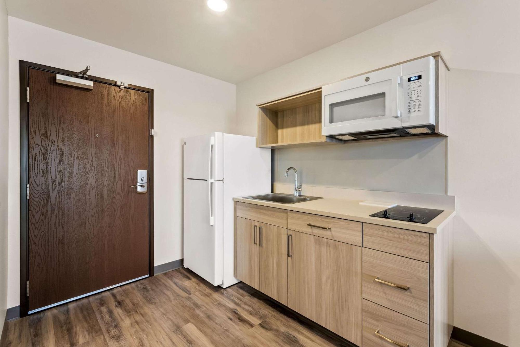 Woodspring Suites Easton Nazareth المظهر الخارجي الصورة