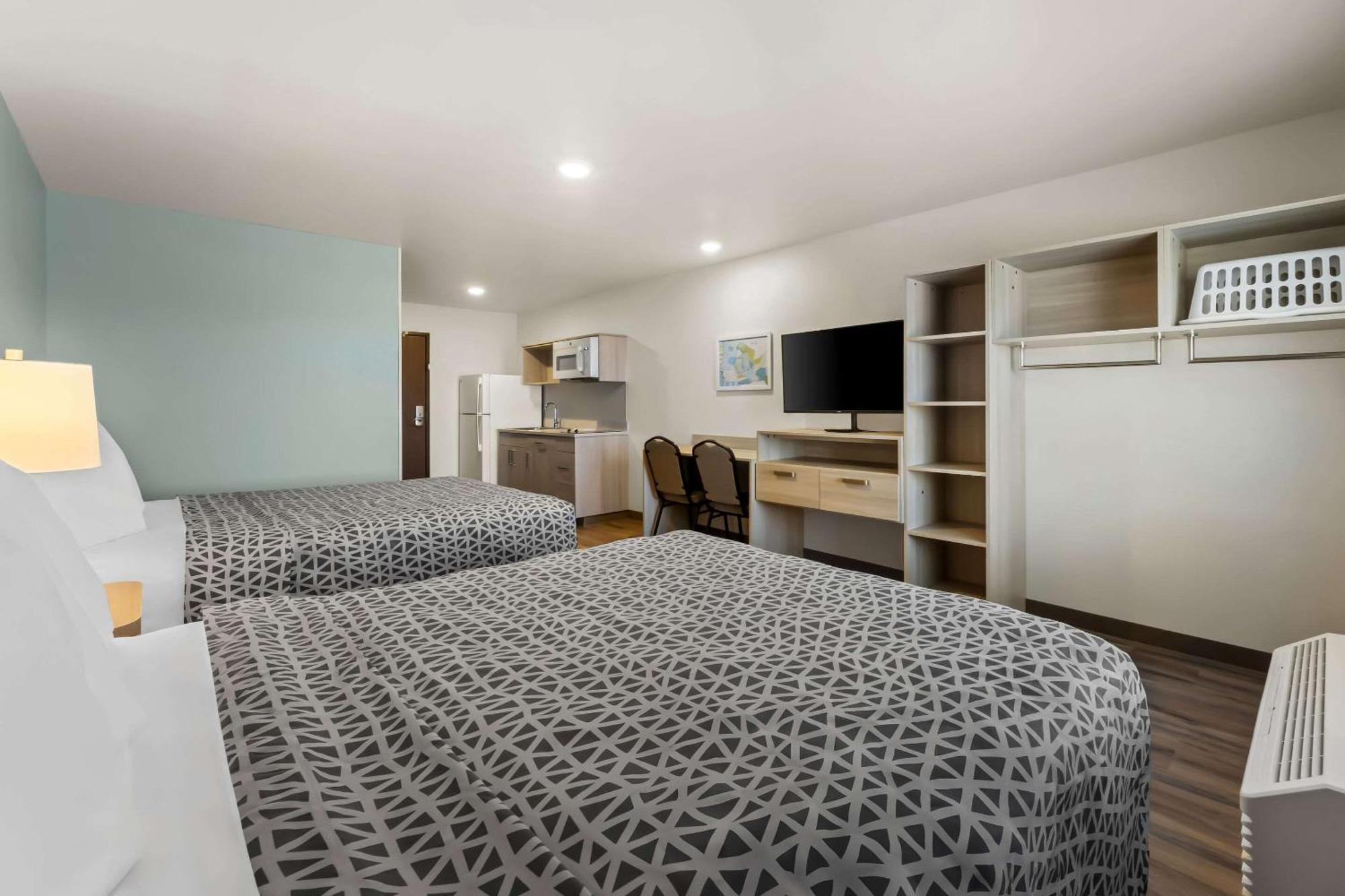 Woodspring Suites Easton Nazareth المظهر الخارجي الصورة