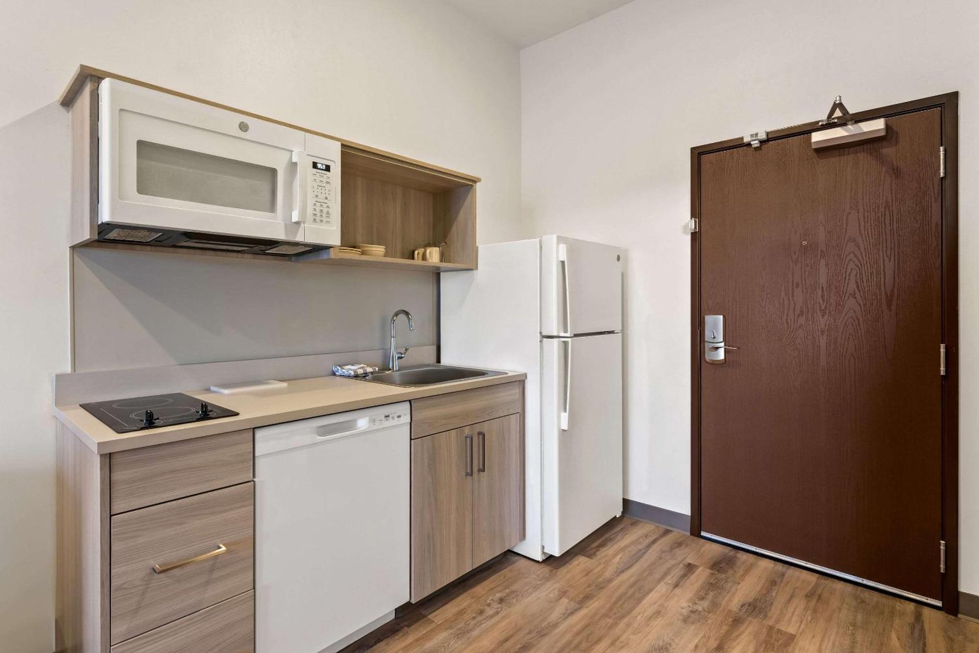 Woodspring Suites Easton Nazareth المظهر الخارجي الصورة