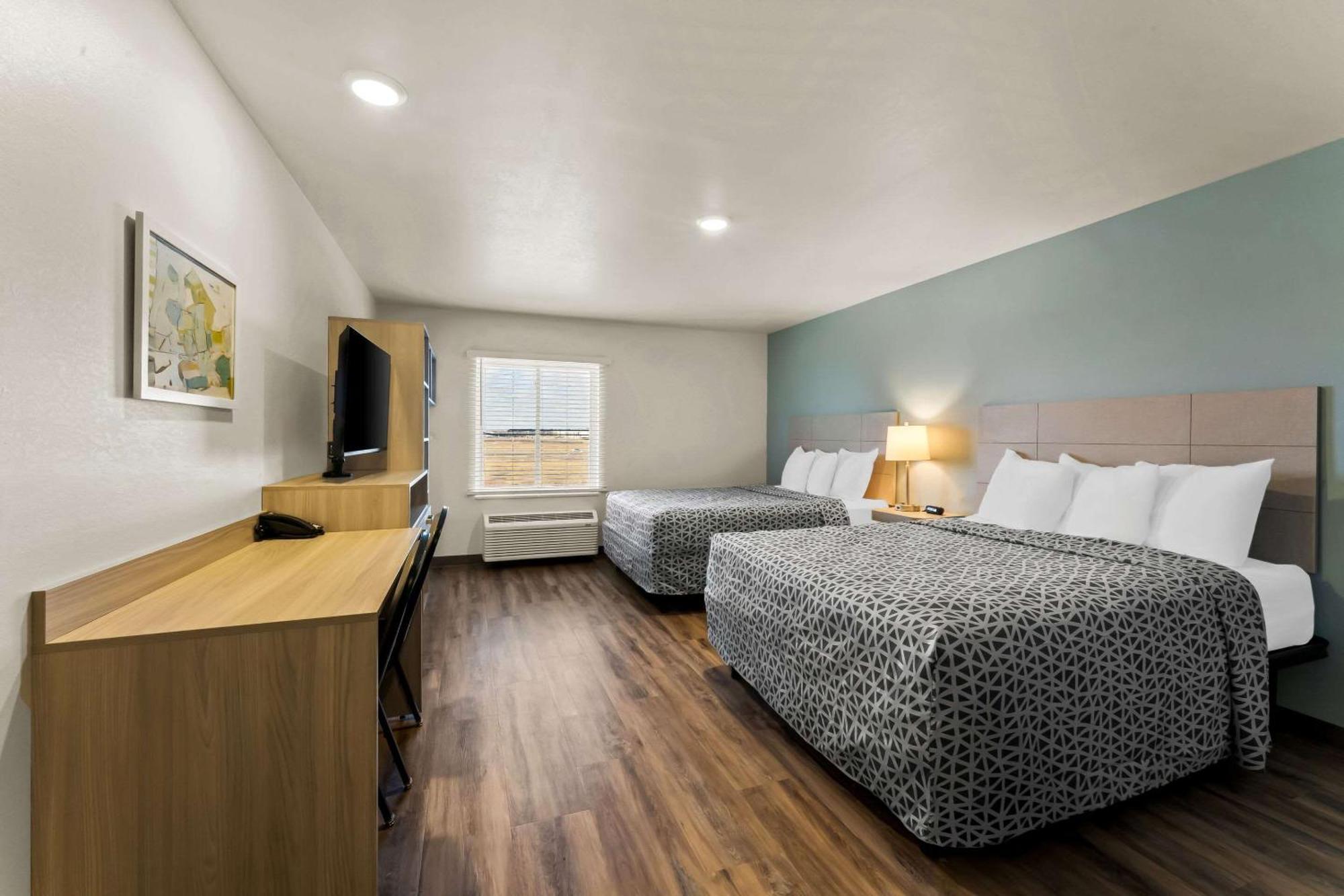 Woodspring Suites Easton Nazareth المظهر الخارجي الصورة